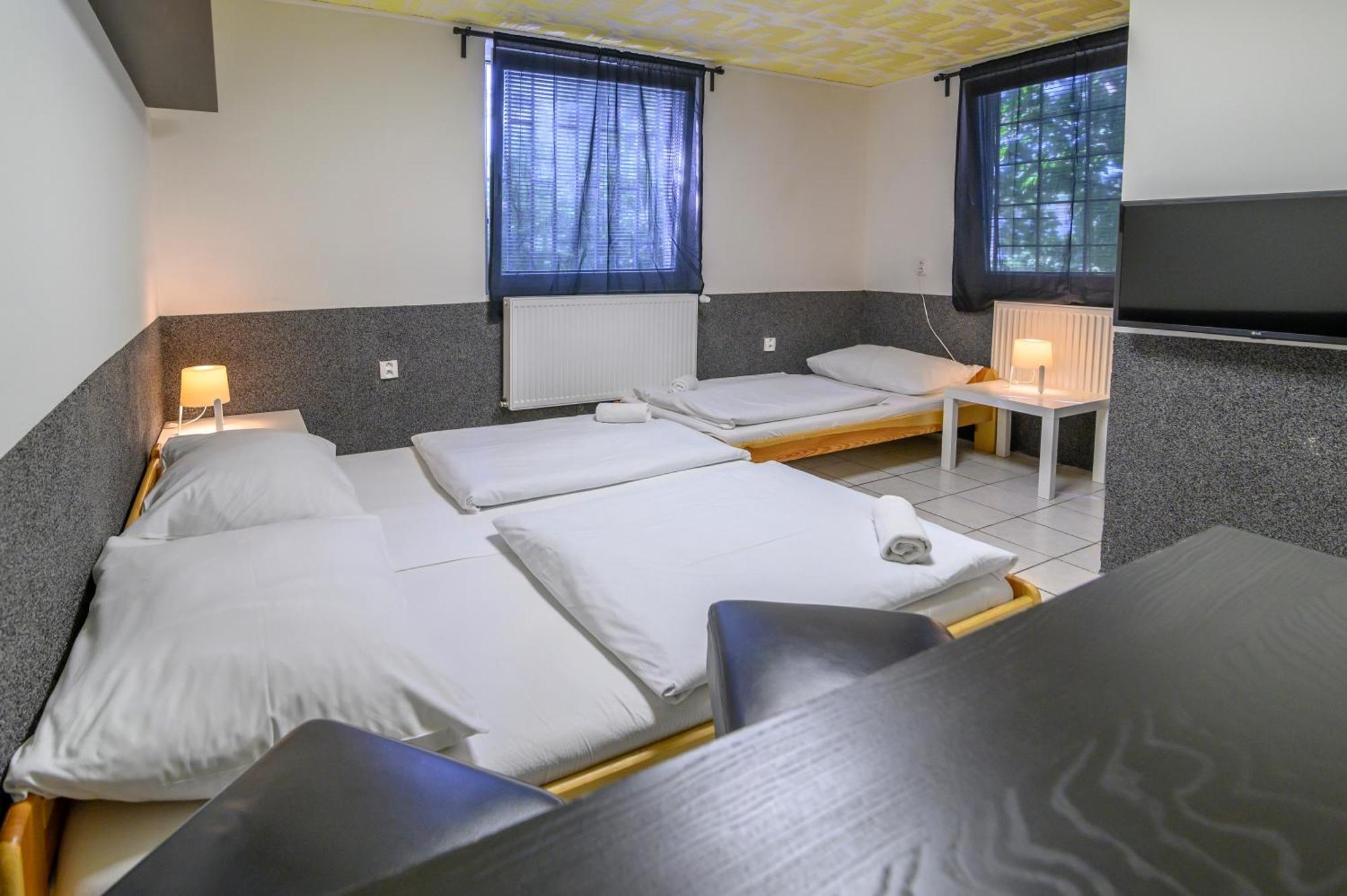 Hostel Seven Prága Kültér fotó
