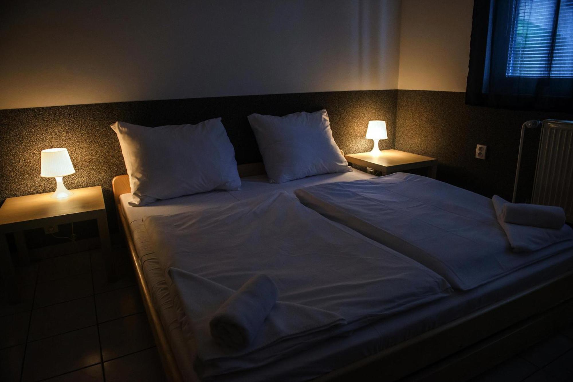 Hostel Seven Prága Kültér fotó