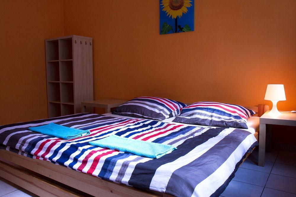 Hostel Seven Prága Kültér fotó