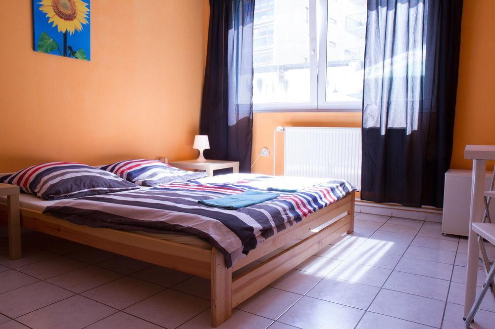 Hostel Seven Prága Kültér fotó